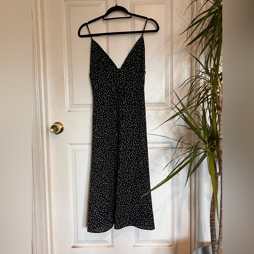 LA MIEL Black and White Midi Sundress